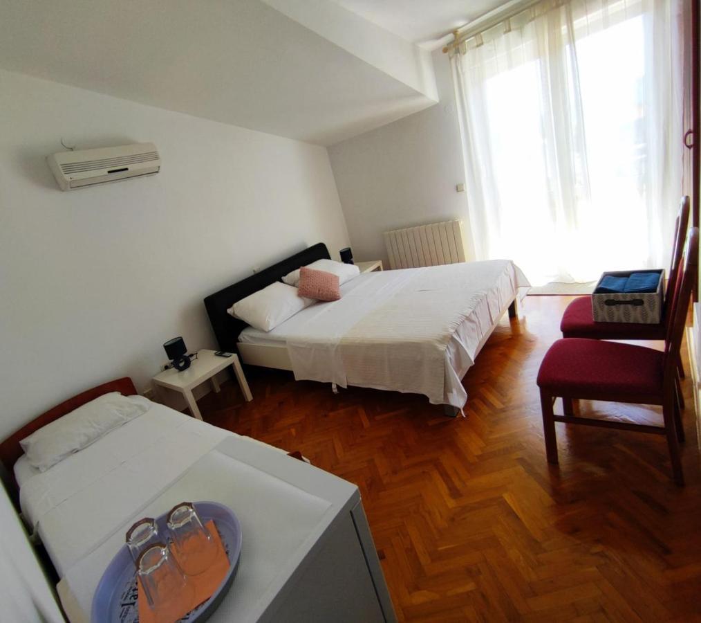 Guesthouse Varnica Kaštel Lukšić Zewnętrze zdjęcie
