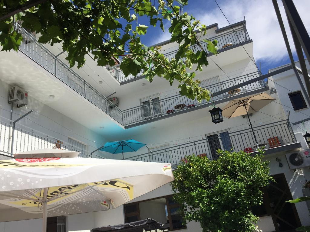 Guesthouse Varnica Kaštel Lukšić Zewnętrze zdjęcie