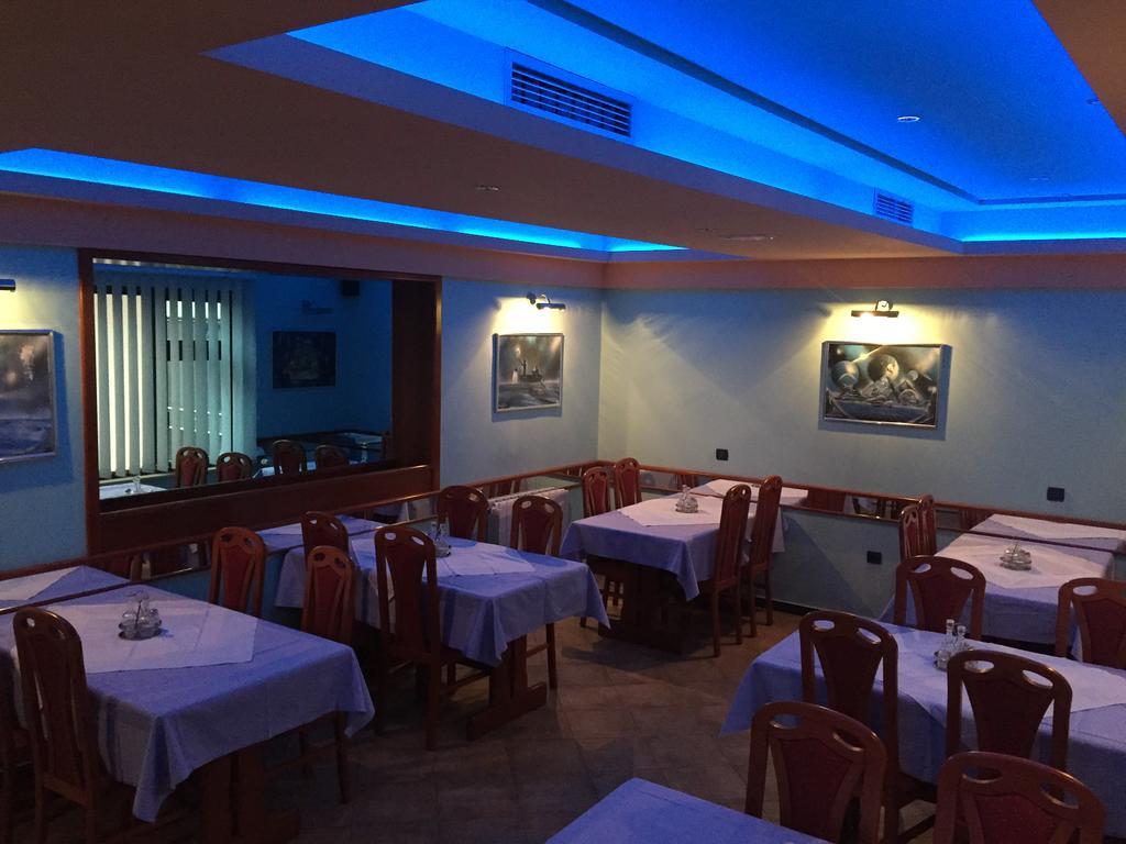 Guesthouse Varnica Kaštel Lukšić Zewnętrze zdjęcie