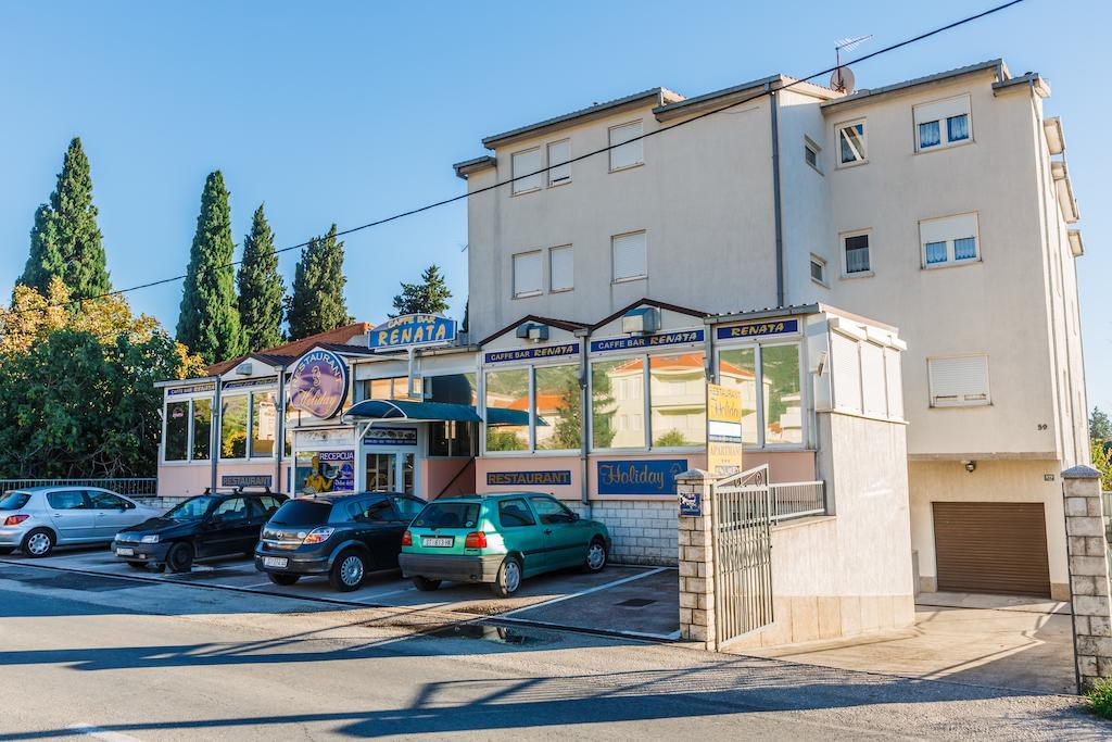 Guesthouse Varnica Kaštel Lukšić Zewnętrze zdjęcie