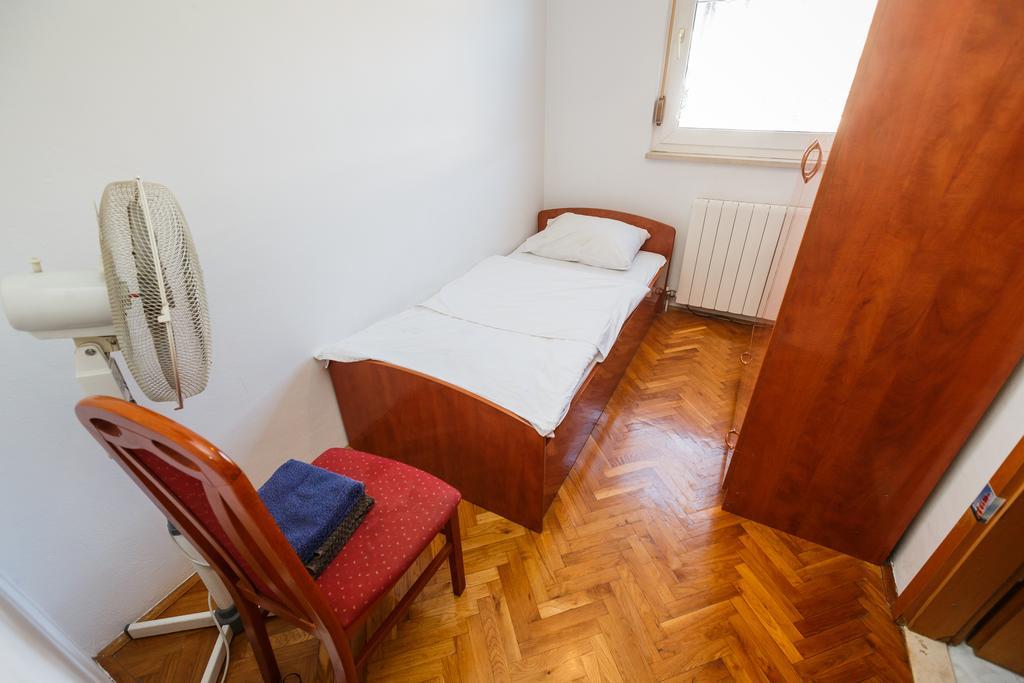 Guesthouse Varnica Kaštel Lukšić Pokój zdjęcie