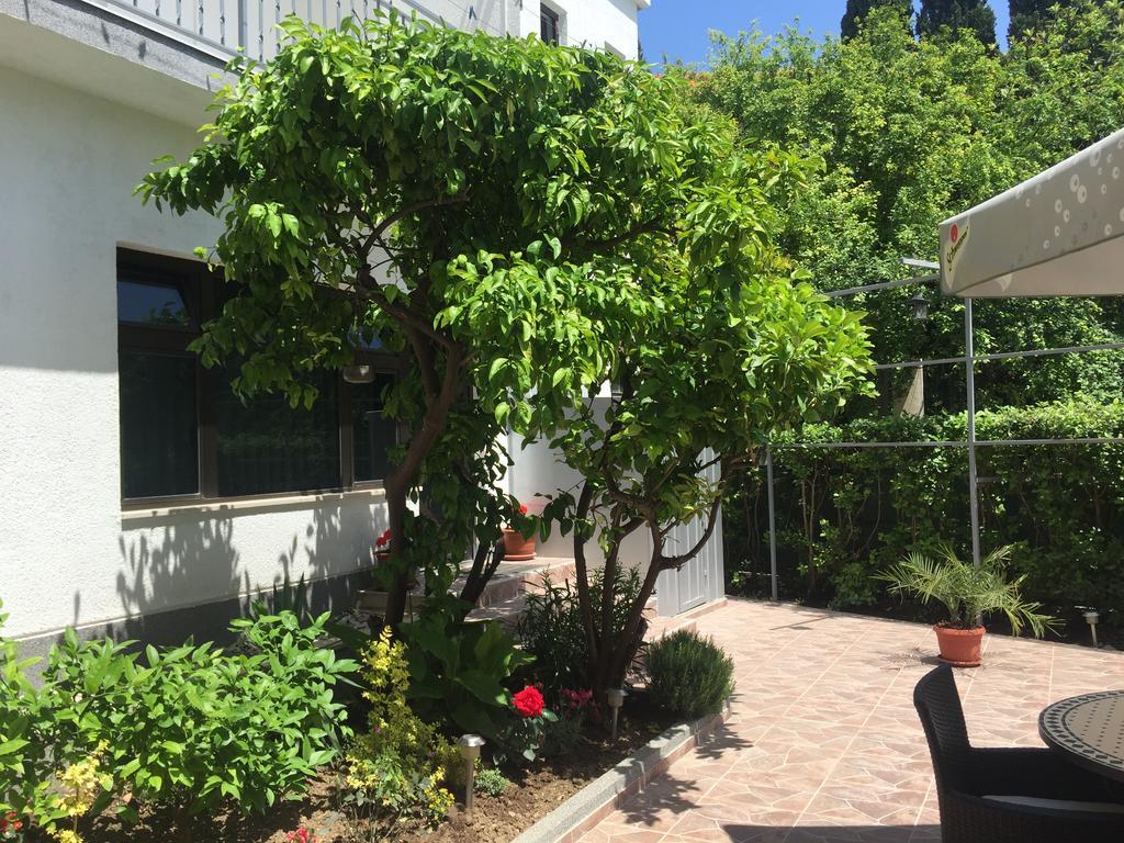 Guesthouse Varnica Kaštel Lukšić Zewnętrze zdjęcie
