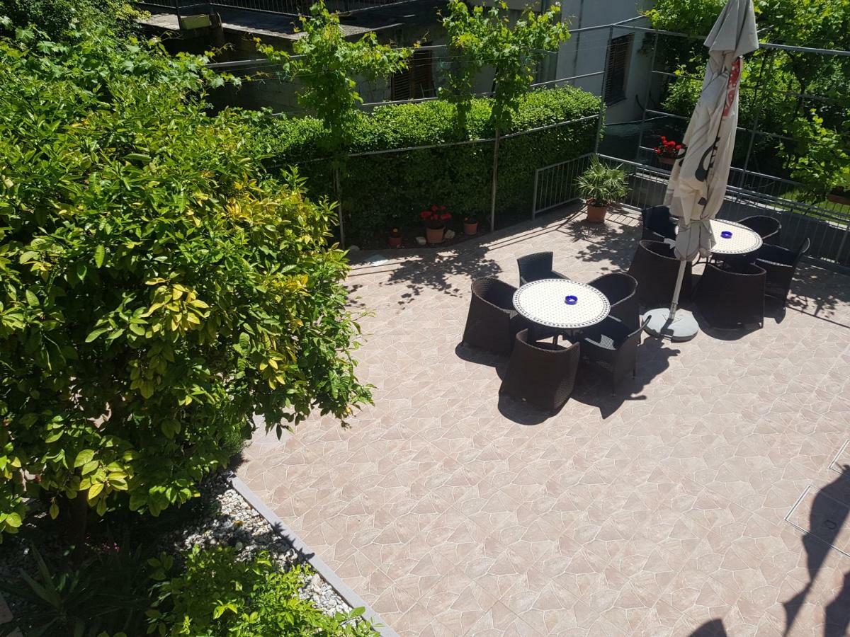 Guesthouse Varnica Kaštel Lukšić Zewnętrze zdjęcie