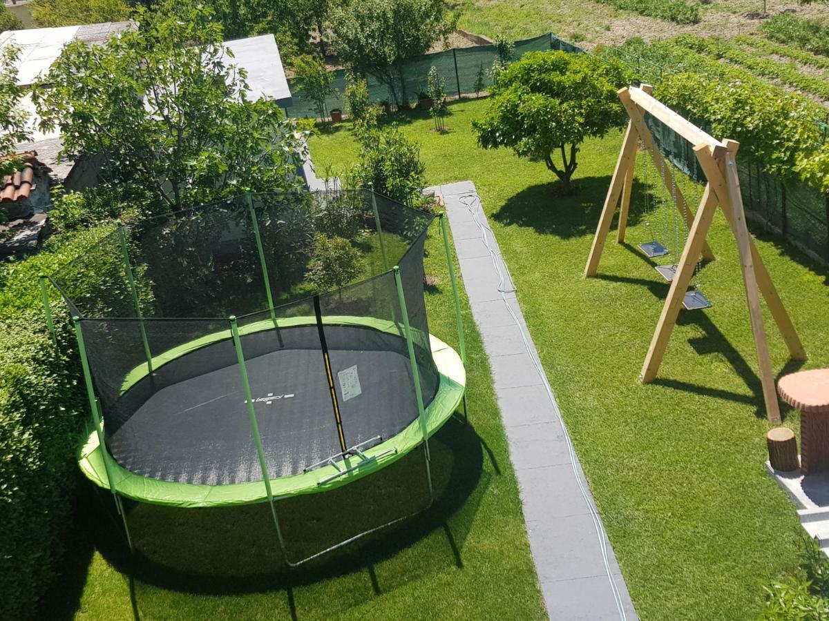 Guesthouse Varnica Kaštel Lukšić Zewnętrze zdjęcie